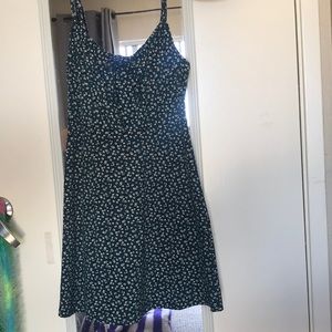Ditsy Tunnel Tie Dress!